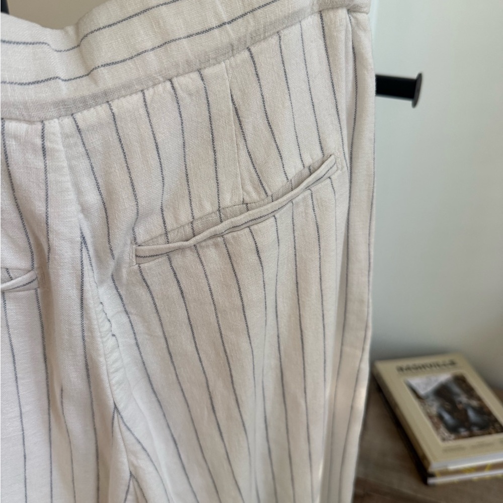 NWT A&F Women's White Pinstripe Linen Blend Trousers - Picture 4 of 6